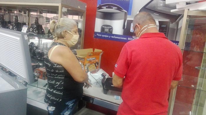 Inauguran tienda para la venta de efectos electrodomésticos en moneda libremente convertible en Cabaiguán