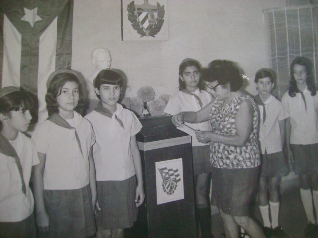 pioneros elecciones 1976