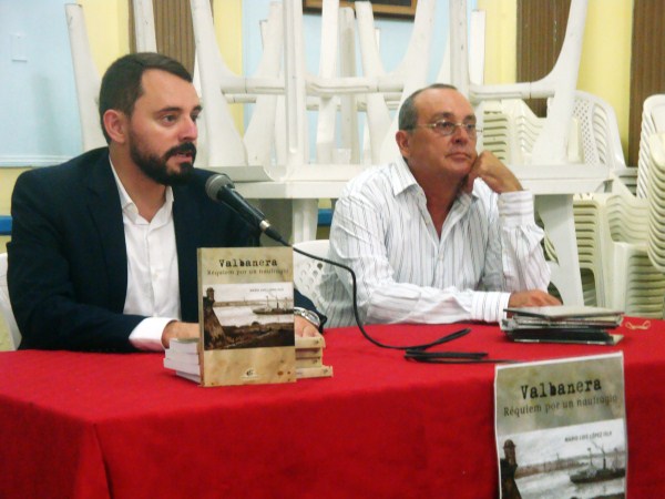 Xerach Gutierrez Ortega Director General de Cultura del Gobierno de Canarias y Mario Luis Lopez Isla autor de Valbanera Requiem por un naufragio