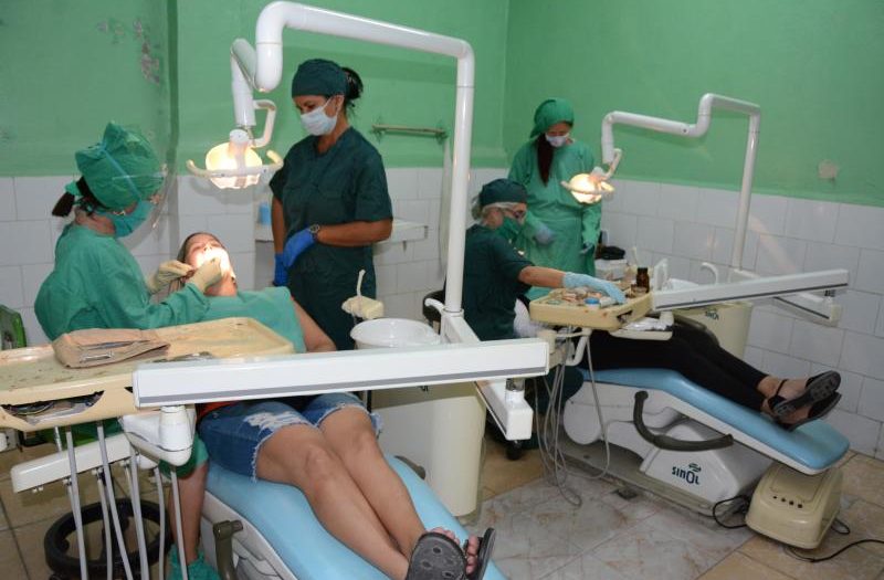 clinica dental sancti spiritus foto vicente brito 800x525 1