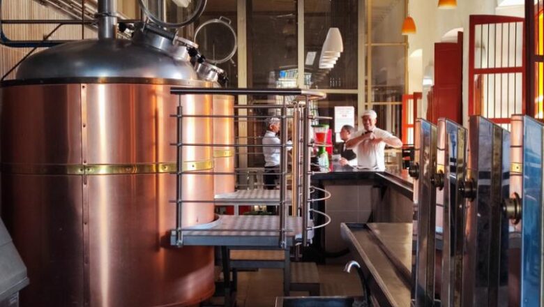 Fábrica trinitaria de cerveza y malta comercializa bebidas artesanales en cabecera espirituana