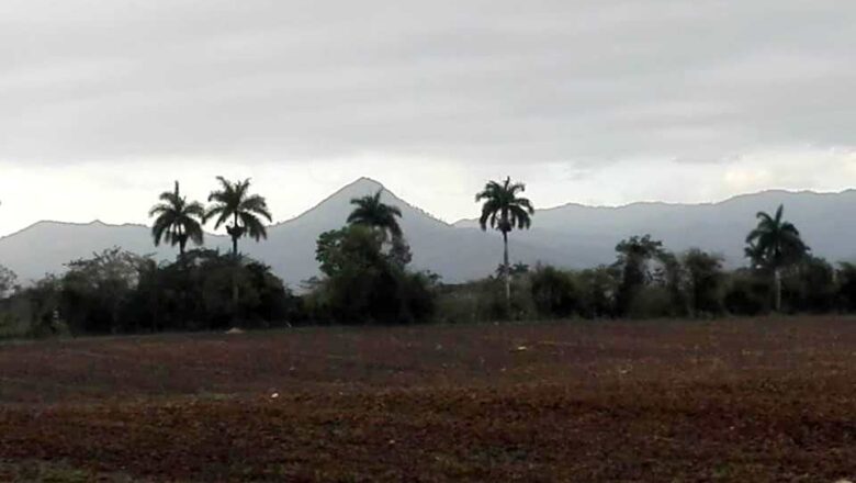 Paisaje, desde el Troncón al Escambray