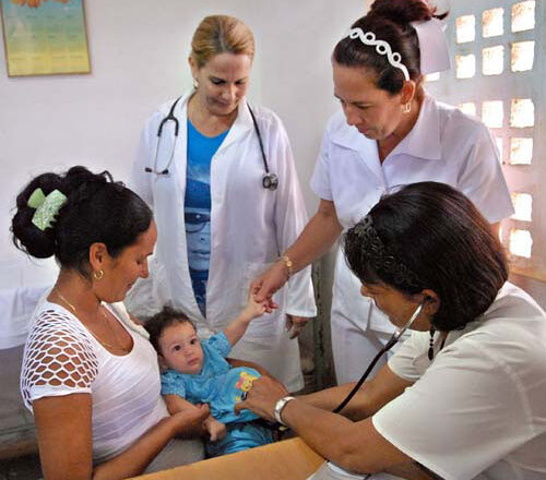 Partido de Cabaiguán reconoce labor de trabajadores de la salud