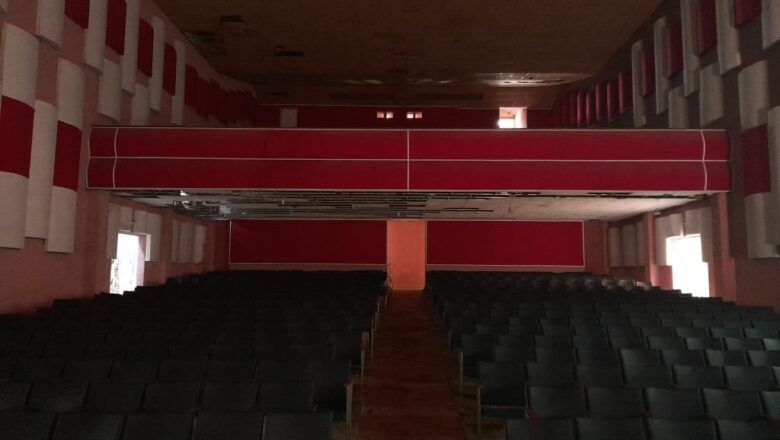 Avanza en cámara lenta reparación del cine-teatro de Cabaiguán