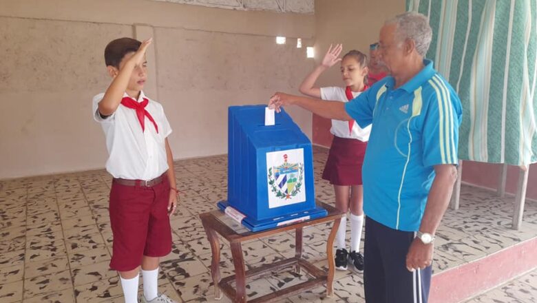 Desde la CPA 10 de octubre en Cabaiguán se ejerce el voto campesino (+ fotos)