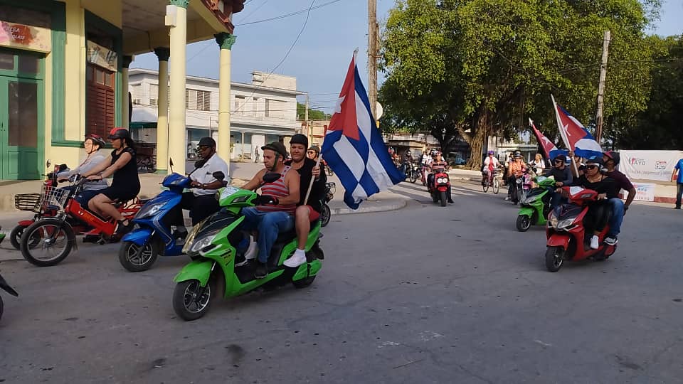 La realización de una bicicletada por obreros del municipio también figuró entre las iniciativas.