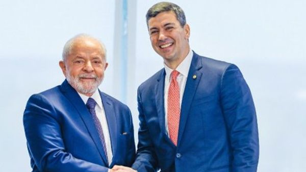 Lula da Silva recibe al presidente electo paraguayo