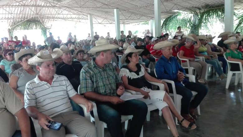 Celebran en Cabaiguán Día del Campesino (+ Audio y Fotos)