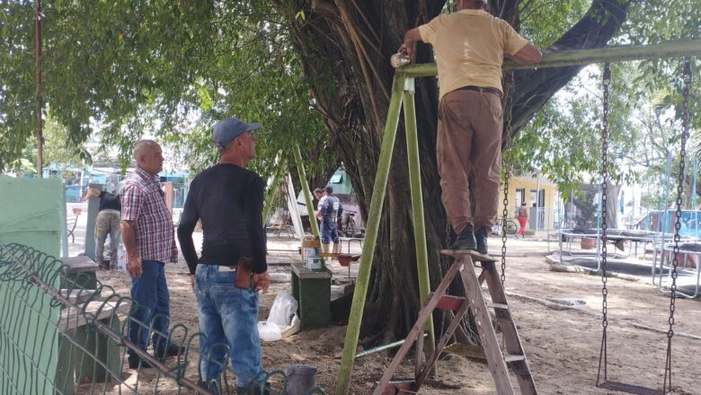 Reparan y embellecen parque infantil “Serafín Sánchez” de Cabaiguán de cara al inicio del verano (+Fotos)