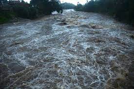 Lluvias de las últimas horas mojan a comunidades rurales de Cabaiguán