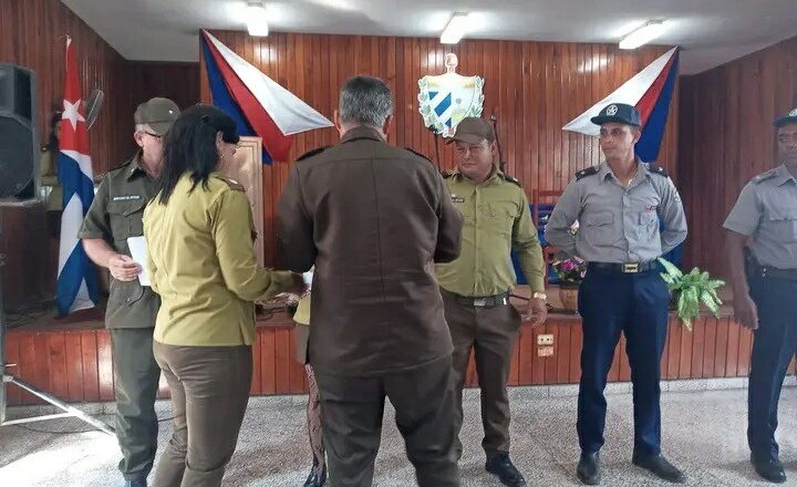 Celebraron en Cabaiguán aniversario 62 de la creación del Ministerio del Interior