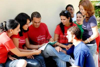 Inician en Cabaiguán preparativos para celebrar aniversario del programa de trabajadores sociales (+ Audio)