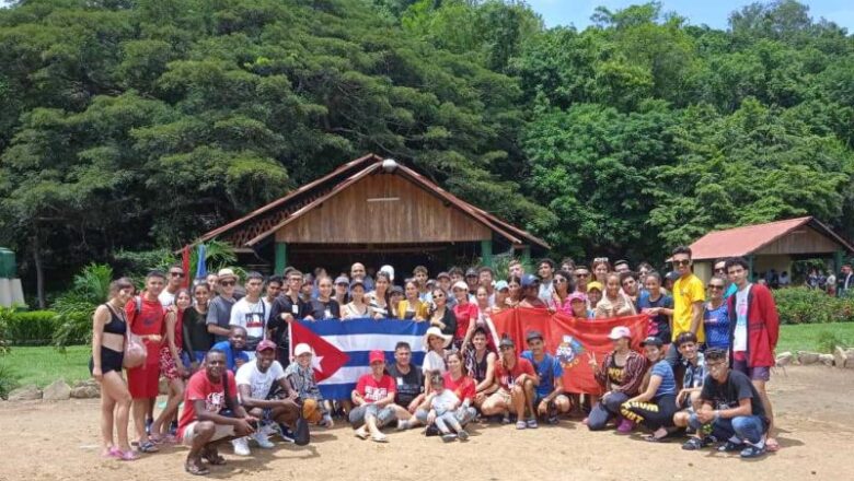 Jóvenes destacados disfrutan de campamentos de verano en Sancti Spíritus