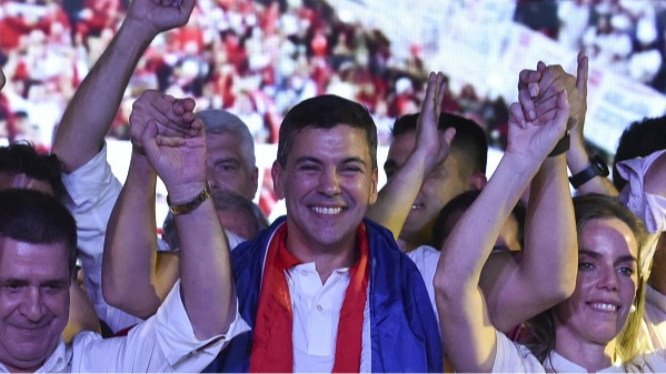 Ministra de Educación preside delegación cubana a toma de posesión presidencial en Paraguay