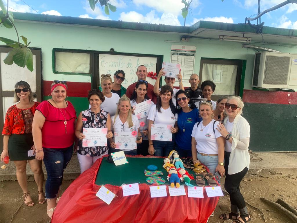 Realizaron en la UEB Transportación Cabaiguán evento de mujeres creadoras (+Fotos) 1 mujeres creadoras