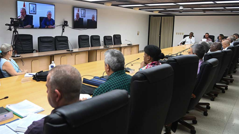 Presidente cubano encabezó reunión ejecutiva del Consejo de Ministros