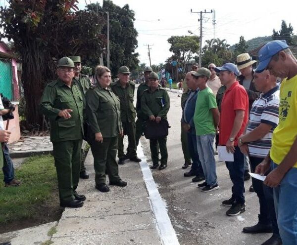 Día Territorial de la Defensa en Sancti Spíritus: Arroyo Blanco se vistió de verde olivo
