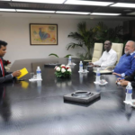 Primer ministro de Cuba recibe a embajador de la India