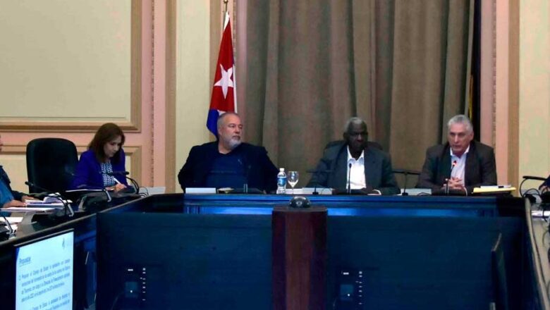 Aborda Consejo de Estado temas de la agenda parlamentaria en Cuba