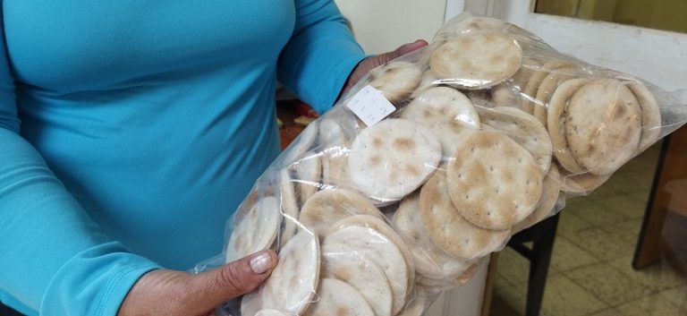 Fábrica de galletas de Sancti Spíritus reinicia la producción