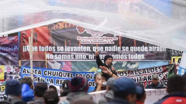 Indígenas cumplen 80 días de plantón pacífico ante el MP de Guatemala
