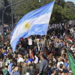 Trabajadores de Sanidad realizan paro en Argentina