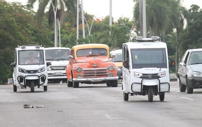 Organizan en Cuba nuevo censo para homologar vehículos armados por partes y piezas