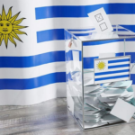 Lluvia de encuestas acompaña campaña electoral en Uruguay