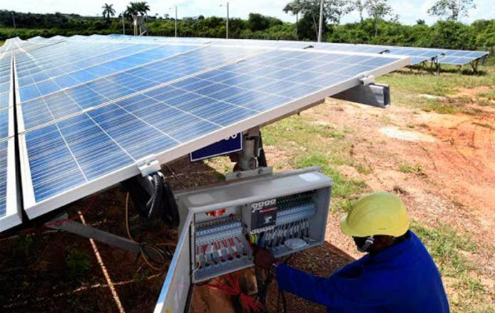 Cuba instalará 2 000 megawatts de potencia en 92 parques solares fotovoltaicos