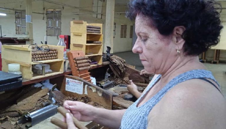 Este olor a tabaco es un perfume para mí