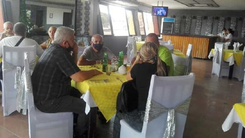 Sobrecumple Empresa Municipal de Comercio y Gastronomía Cabaiguán plan de circulación mercantil en lo que va de año