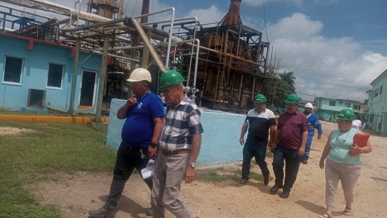Intercambiaron representantes del Gobierno cubano con la administración y el pueblo cabaiguanenses (+Fotos)    