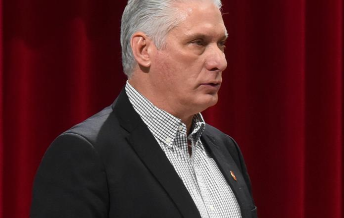 Presidente de Cuba insta a promover progreso integral en el país