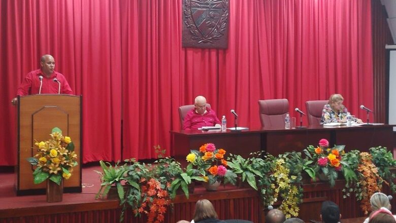 Gobernador de Sancti Spíritus rinde cuentas de su gestión