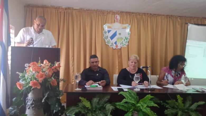 Convoca Gobernador espirituano a delegados de Cabaiguán a impulsar la superación de los resultados del territorio (+Audio y Fotos)
