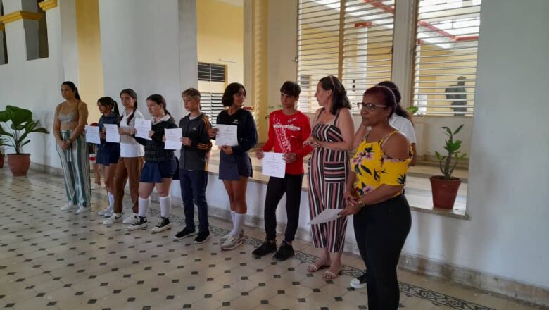 Garantiza Cabaiguán relevo docente en las aulas (+ Audio )
