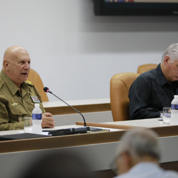 Presidente cubano insta por perfeccionar ordenamiento territorial en 2025