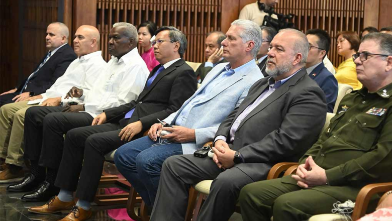 Cuba recuerda aniversario 50 de liberación de Vietnam del Sur