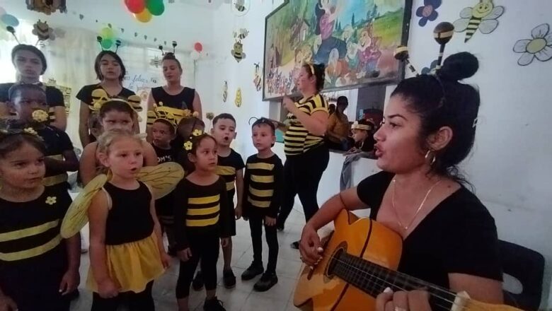 Con festivales culturales y múltiples iniciativas celebraron en Cabaiguán aniversario 64 de creación de los círculos infantiles (+Fotos)