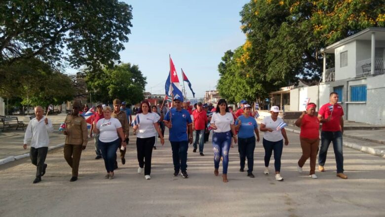 Guayos vivió con estusiasmo el acto por el Primero de Mayo (+Fotos)