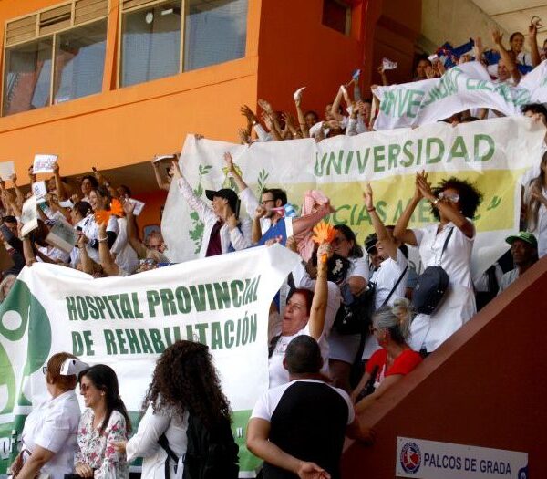 Primero de Mayo en Sancti Spíritus: Trabajadores de la Salud denunciarán campaña contra colaboración médica cubana