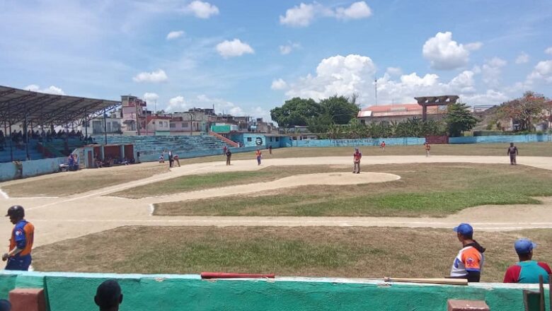 Sancti Spíritus empata la Final de la Serie Provincial de Béisbol