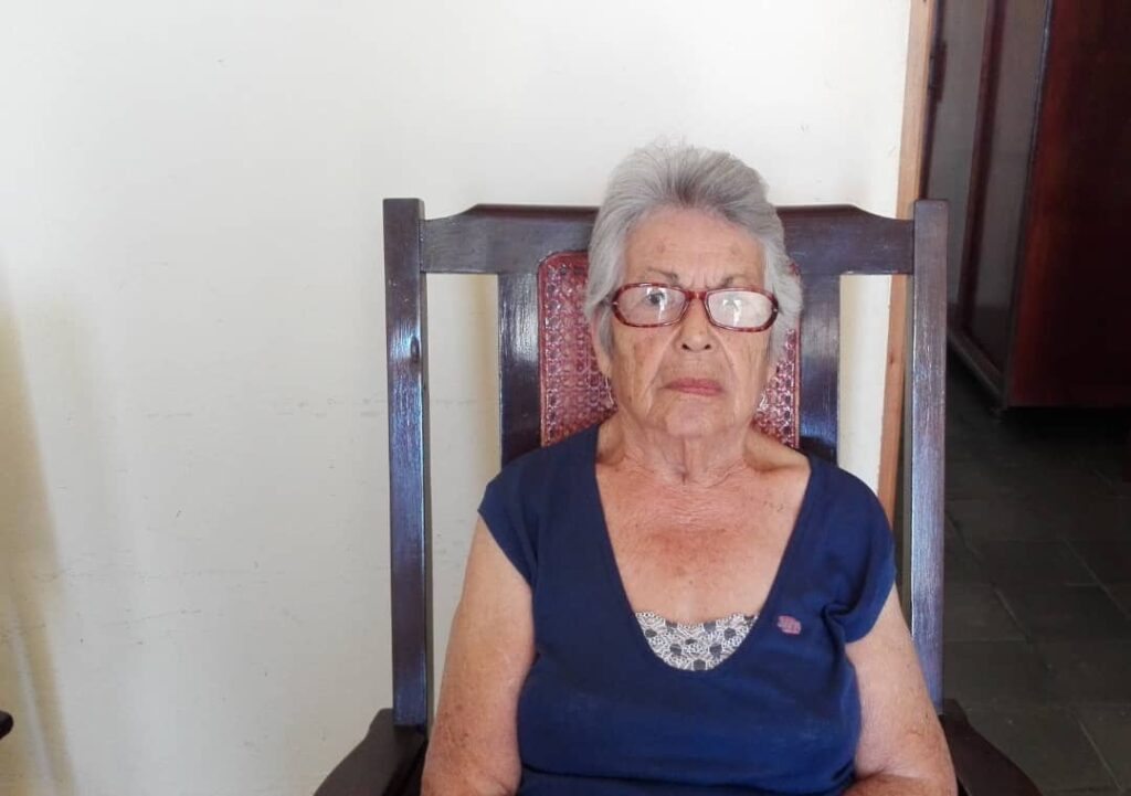 María