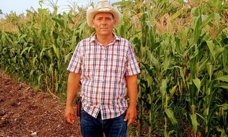 Un presidente de cooperativa tiene que calzar las mismas botas que sus campesinos