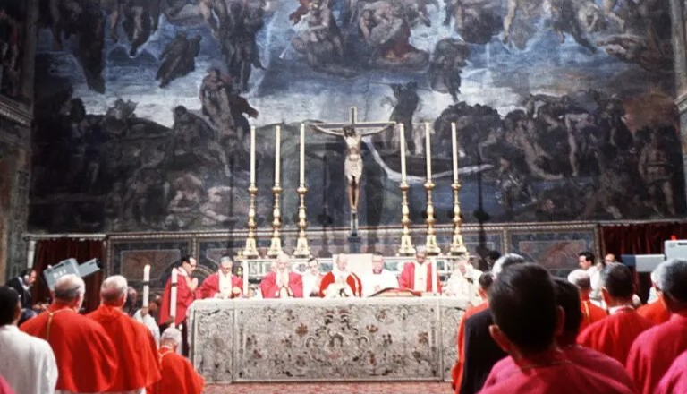 Elección papal: Ultiman detalles para celebración del cónclave en la capilla Sixtina