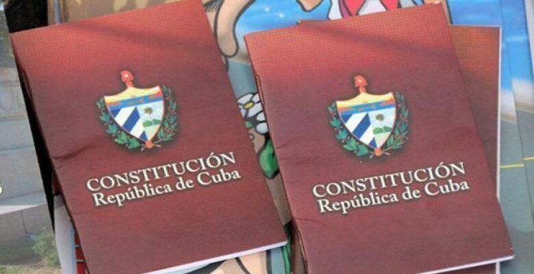 Cuba reforma Constitución y suprime límite de edad para presidente de la República