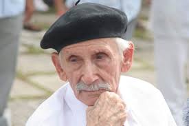 Tomás