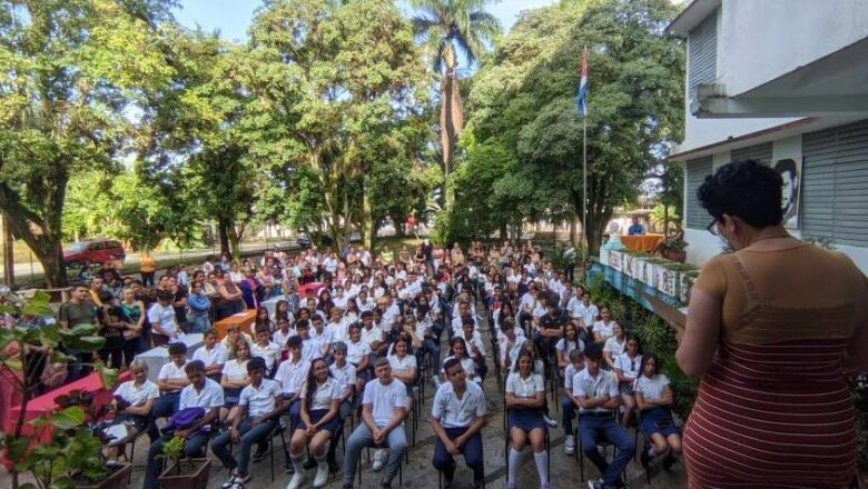 Sancti Spíritus: Garantizan continuidad de estudios para alumnos de noveno grado