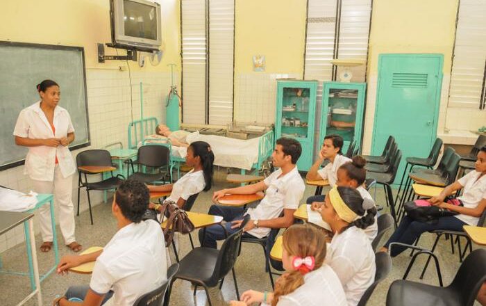 Priorizan en Cabaiguán formación postgraduada para profesionales de las ciencias médicas (+Audio)