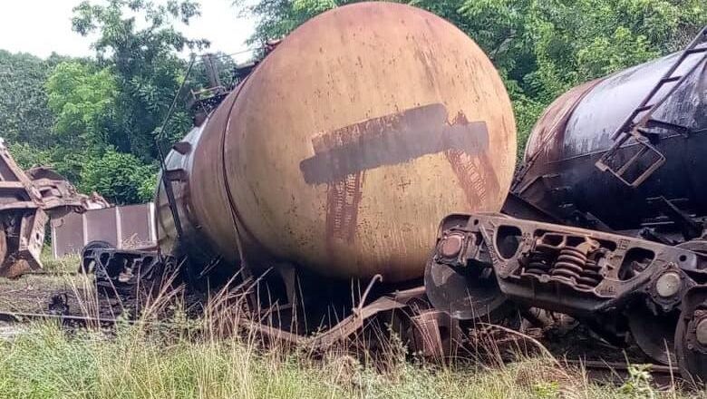 Incidente ferroviario en la Línea Hershey: descarrilamiento de tren con carga de miel